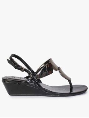 Black Patent Wedge Thong Sandals with Metallic Accents Size 8 Cute Summer Sandal